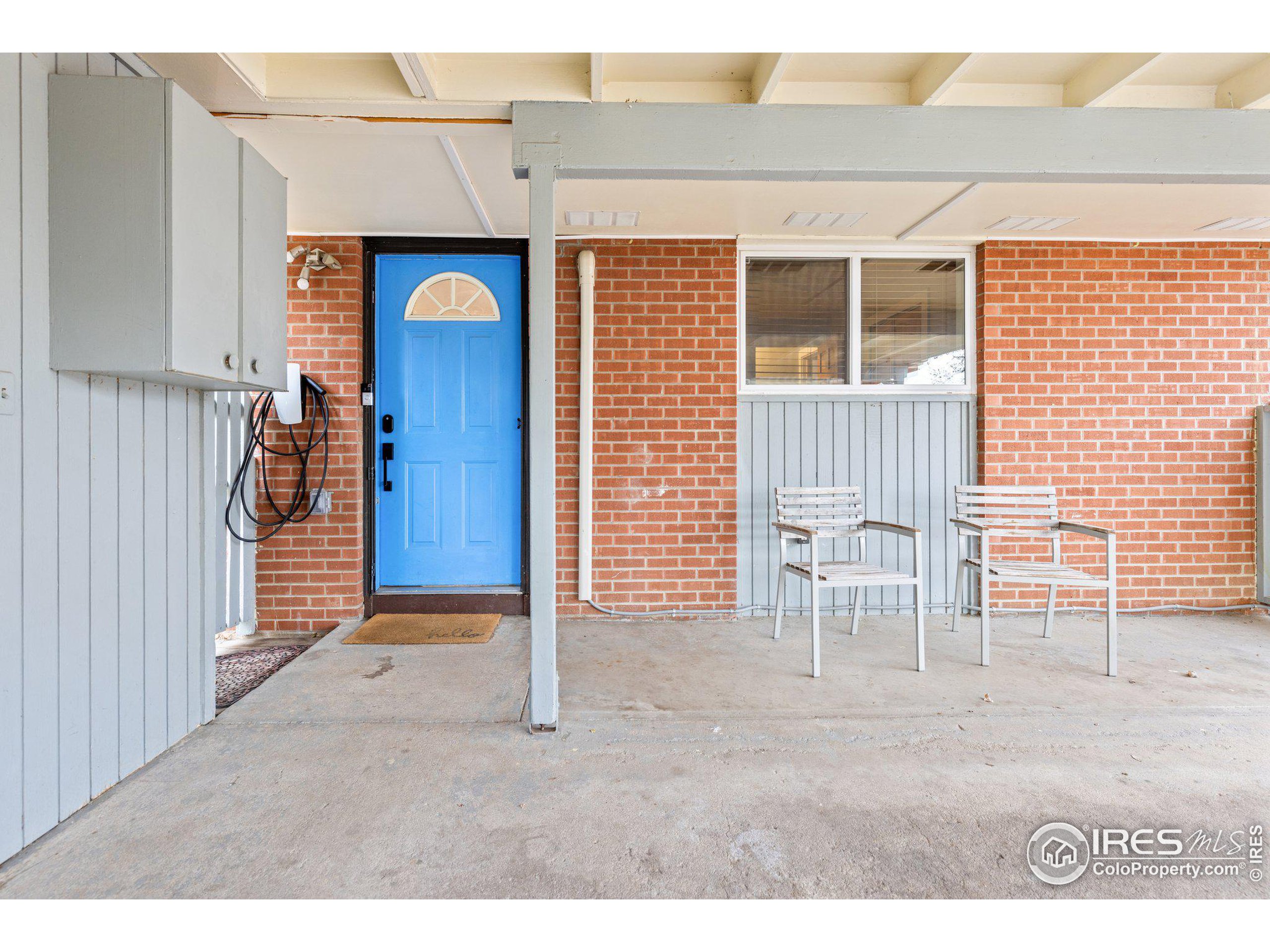 1105 Hartford Dr