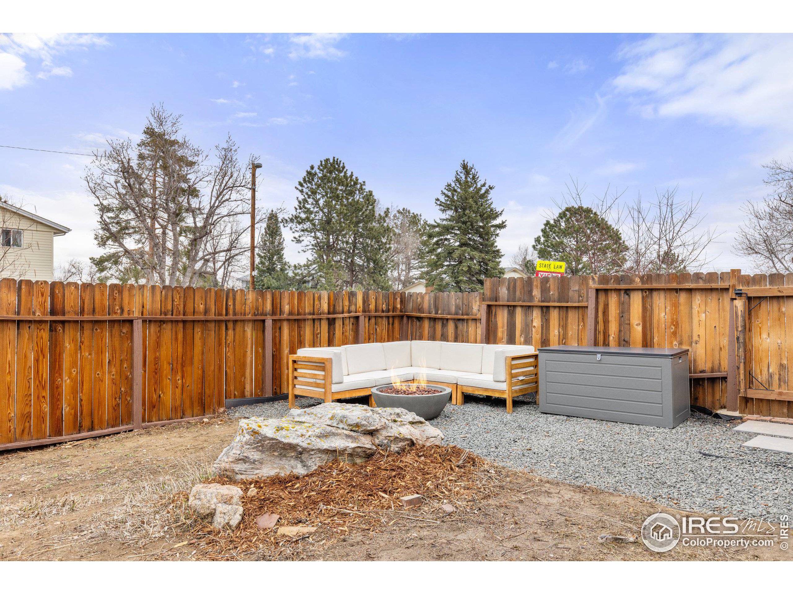 1105 Hartford Dr