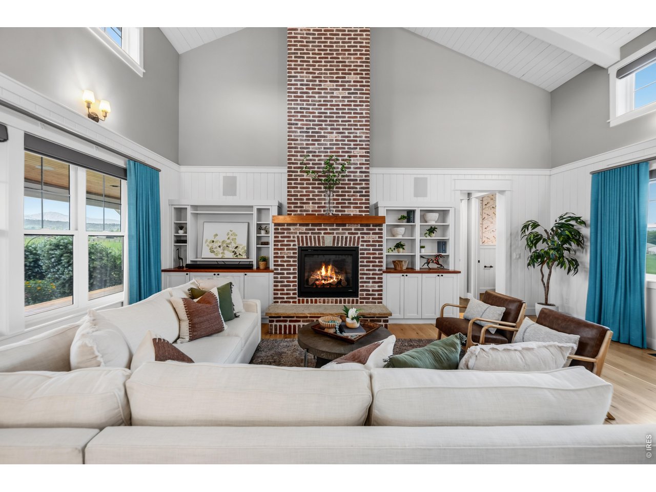 5794 Jackdaw Dr