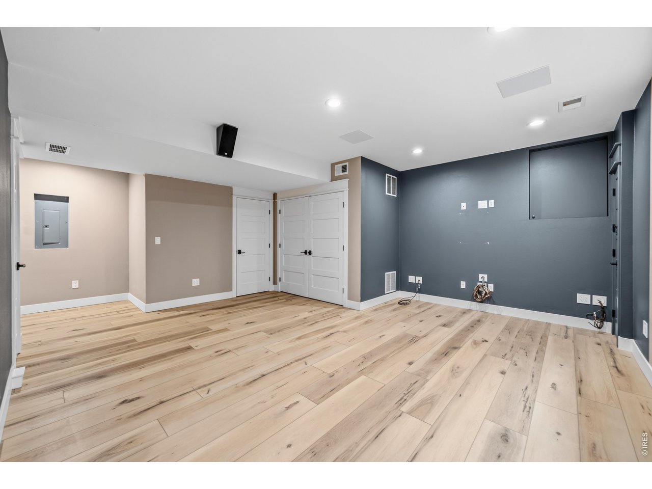 5794 Jackdaw Dr