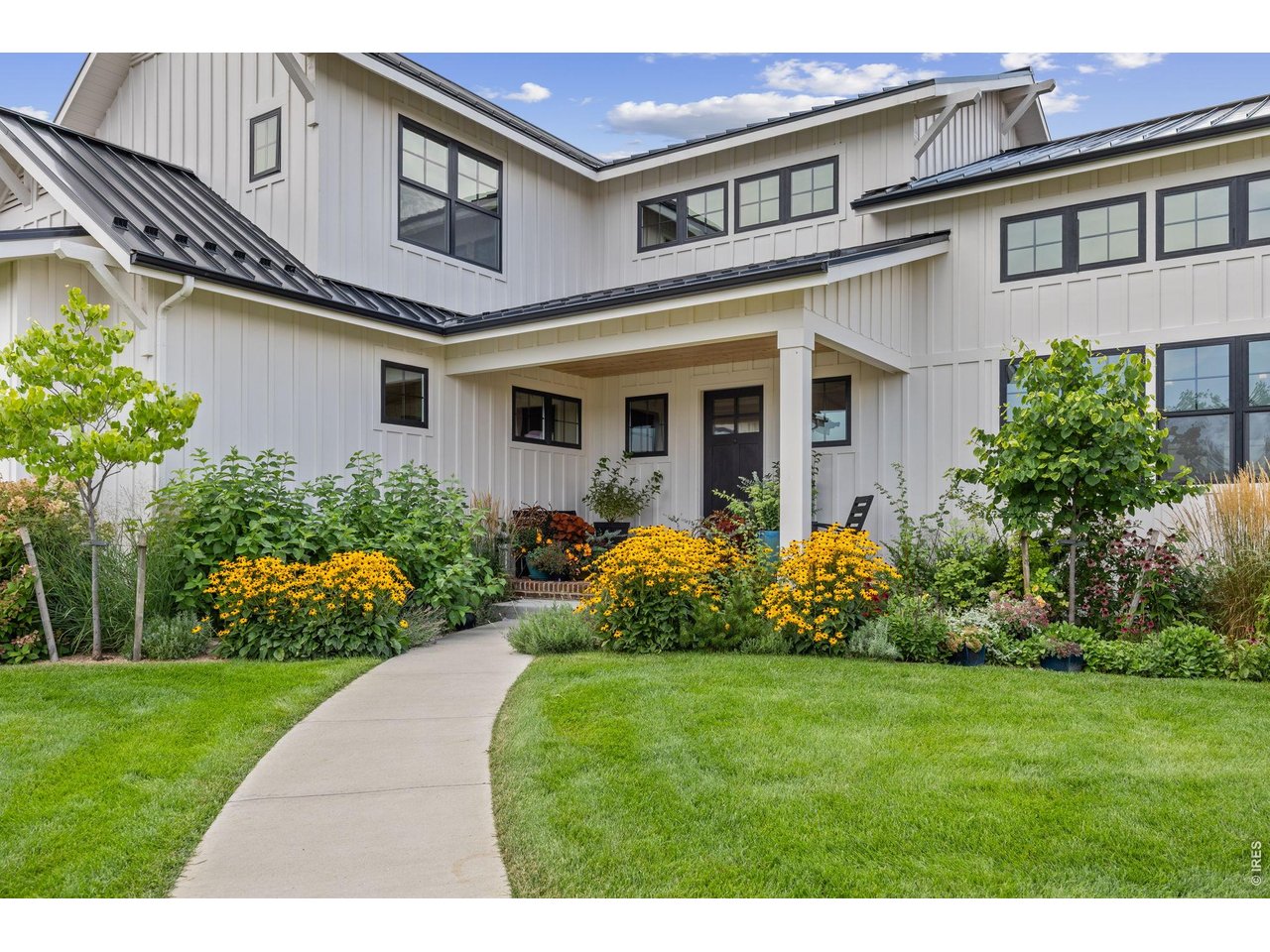 5794 Jackdaw Dr