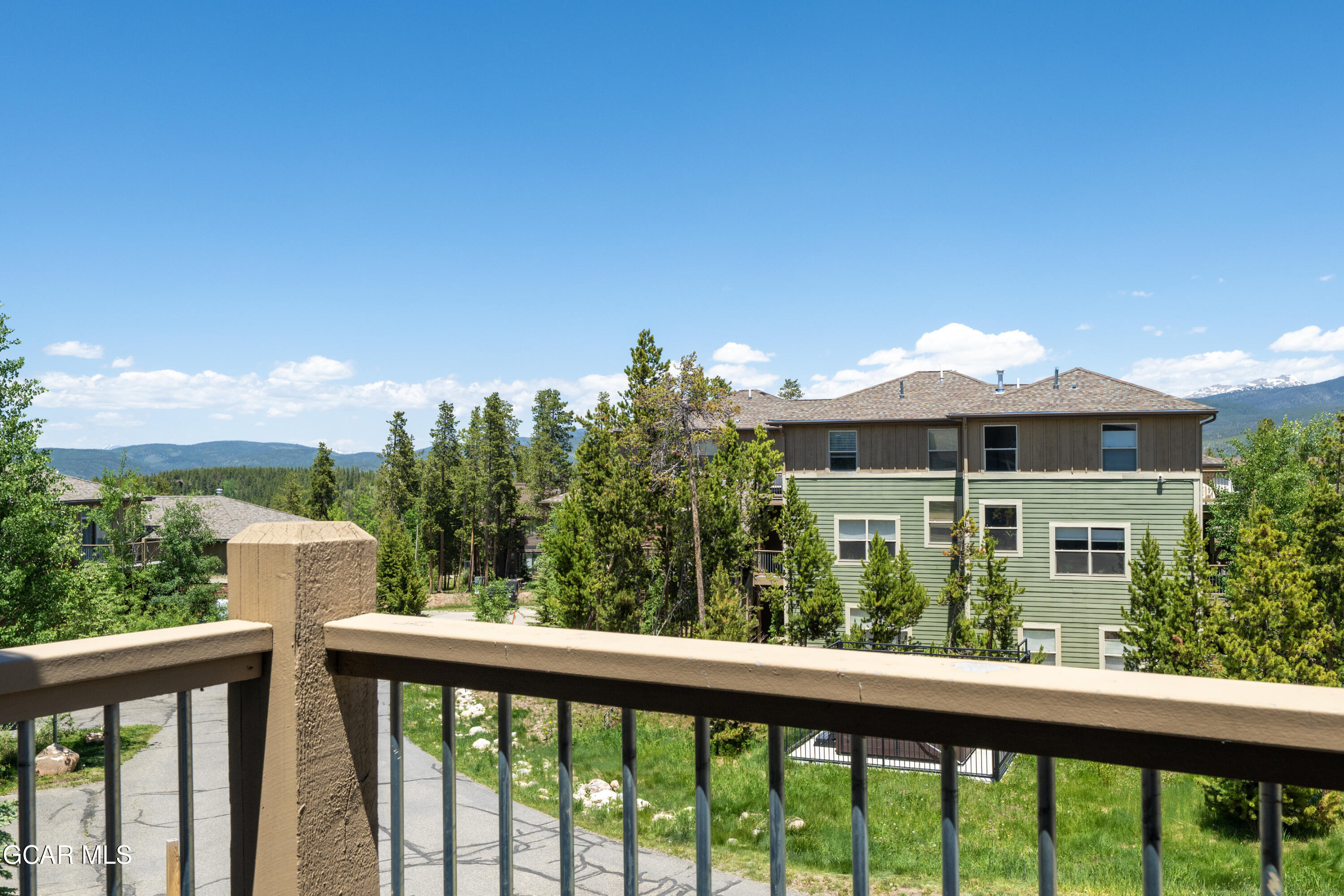 410-3 Cougar Avenue 3