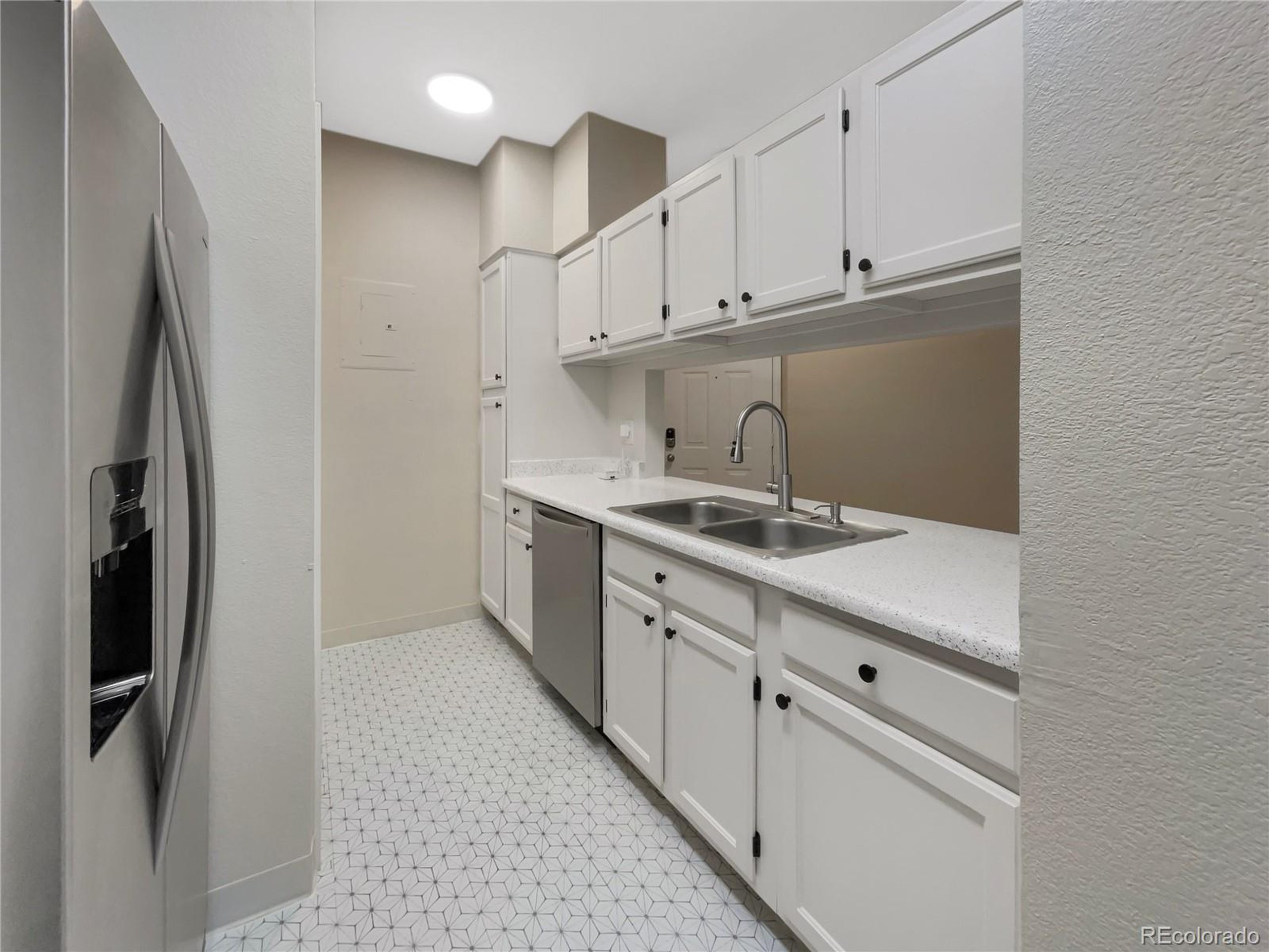 7443 Spy Glass Ct