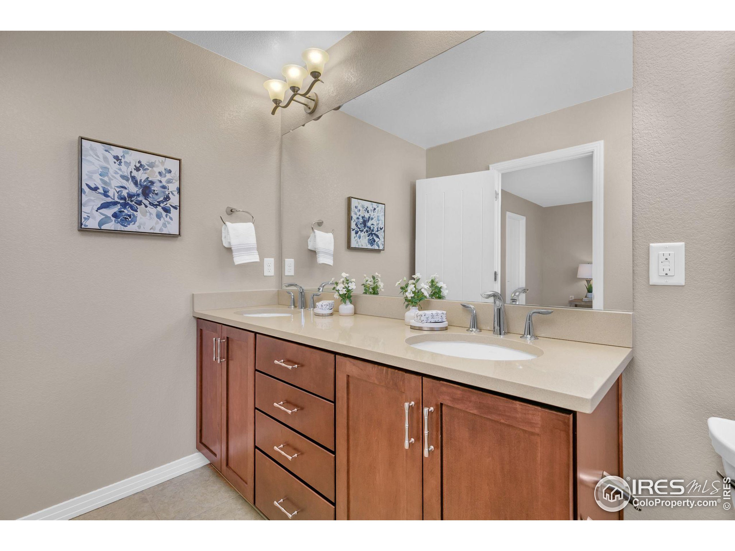 1918 Patti Ln