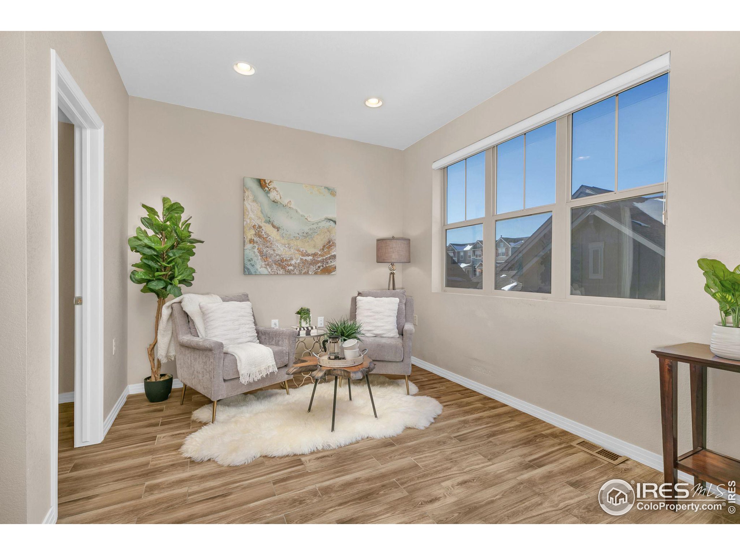 1918 Patti Ln