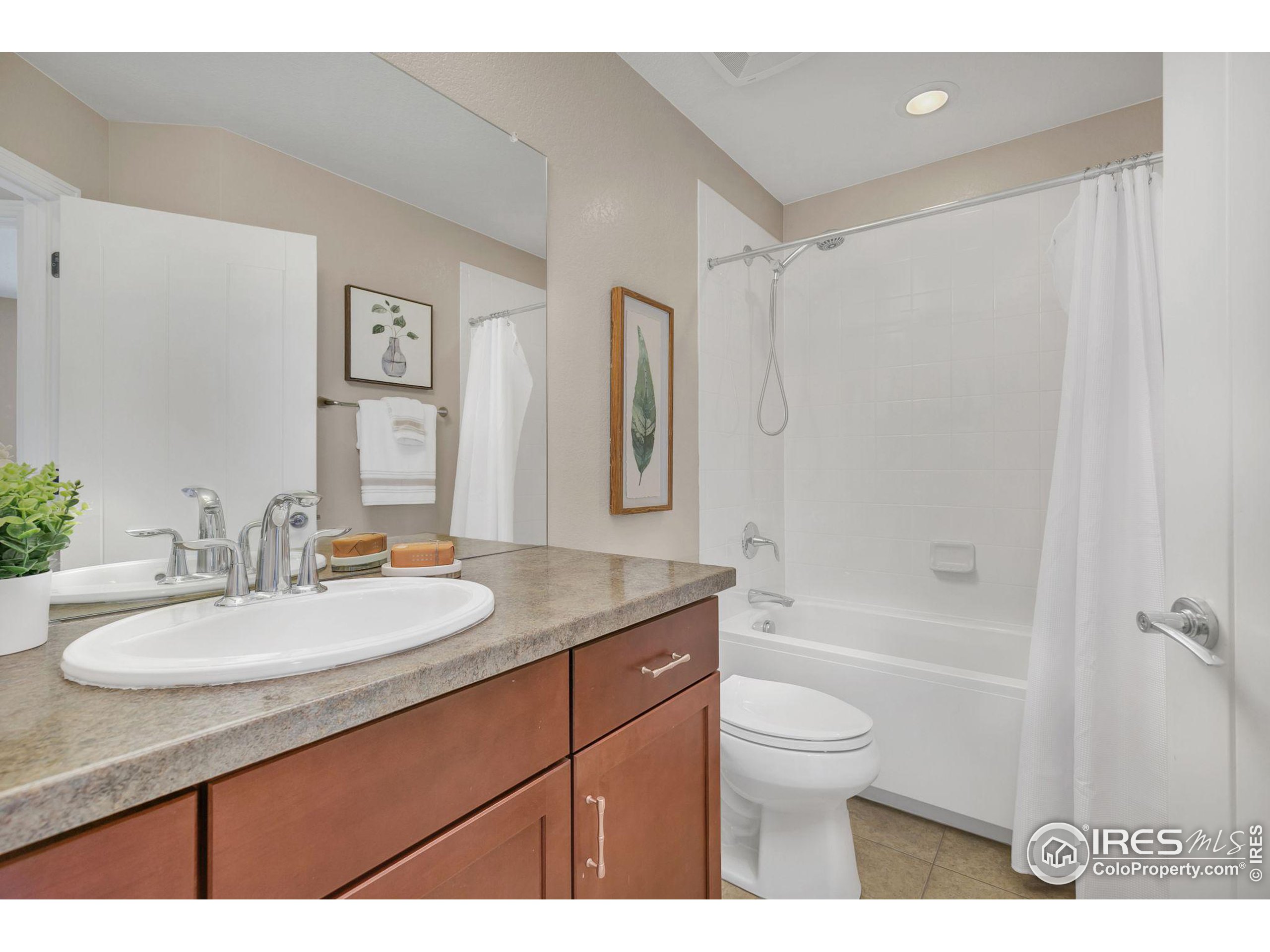 1918 Patti Ln