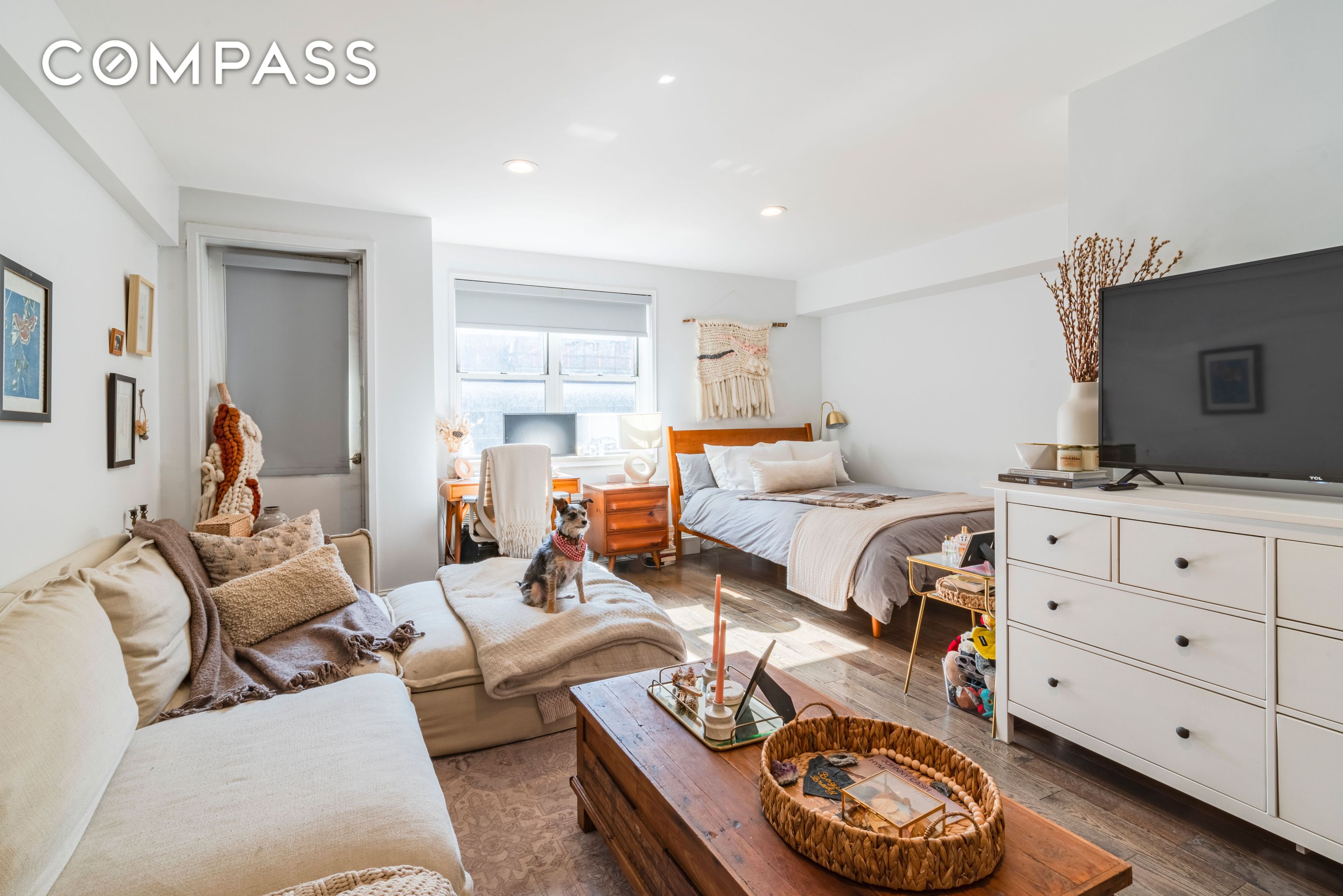 170 W 23rd Street 5X