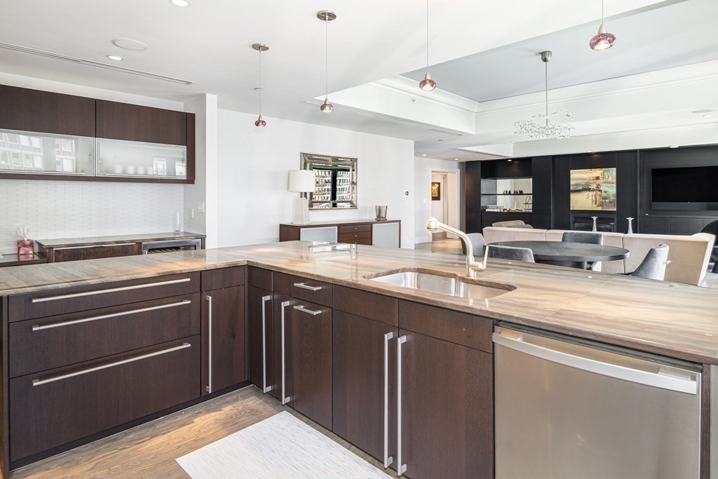 776 Boylston St Unit: E9G