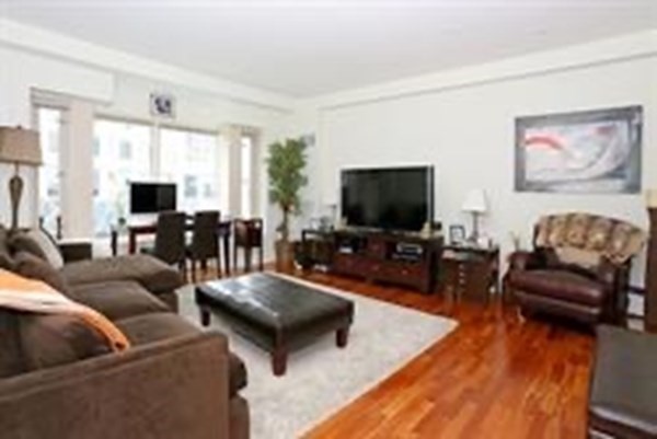 100 Belvidere St. # 5E