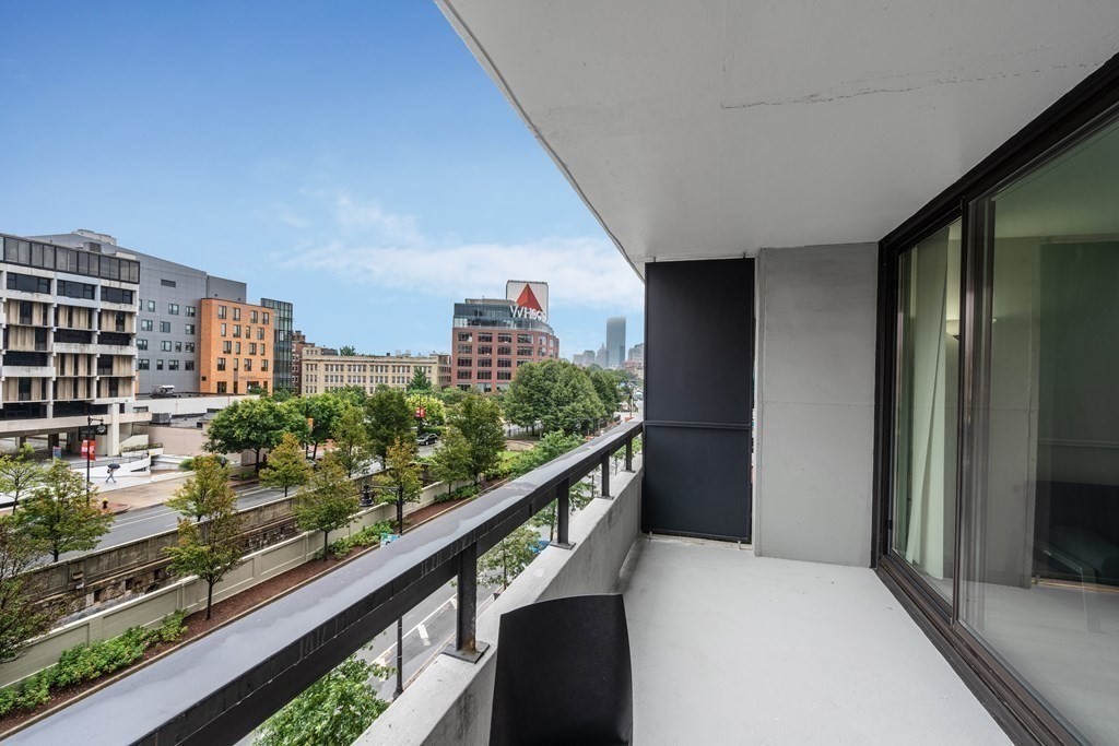 566 Commonwealth # 407