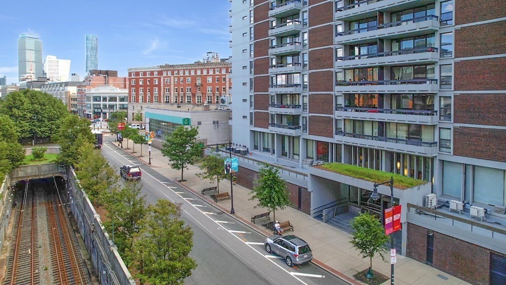 566 Commonwealth # 407