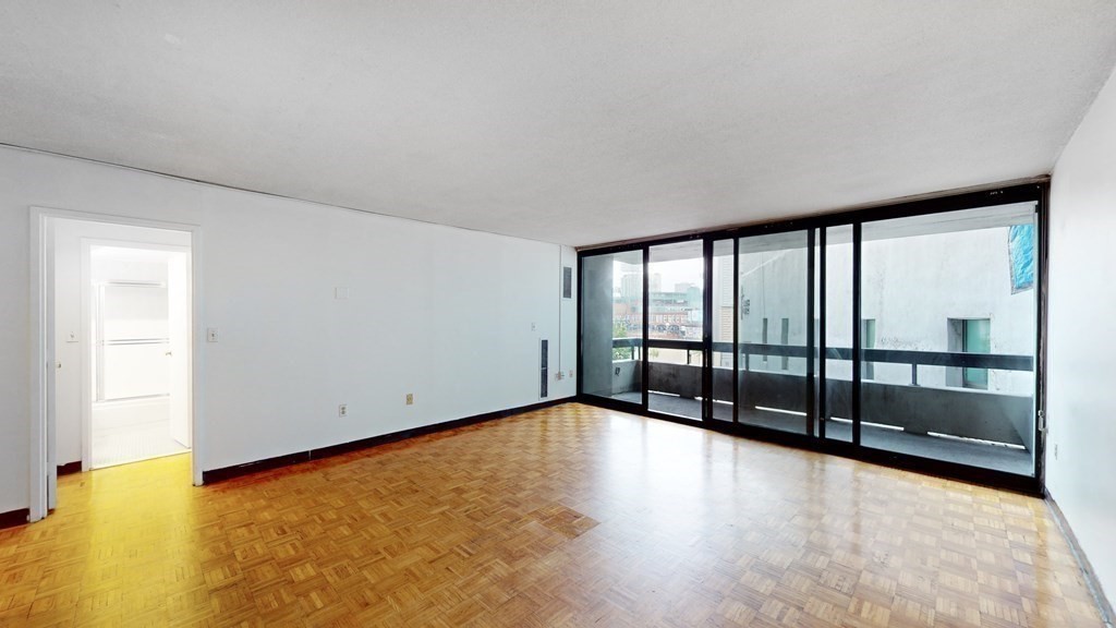 566 Commonwealth # 310