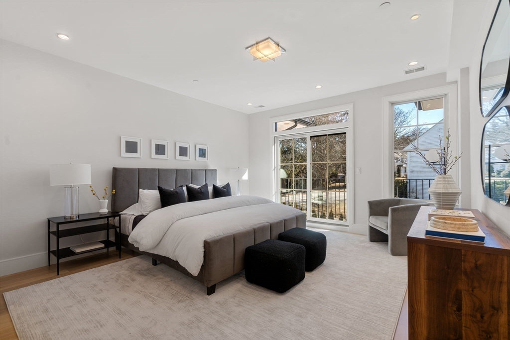 4 Knowles Street # 04