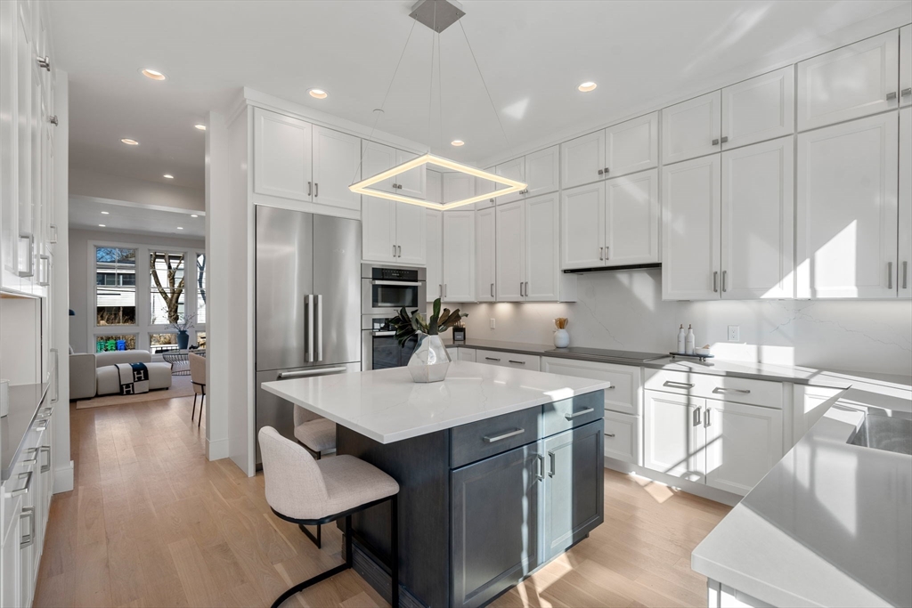 4 Knowles Street # 04