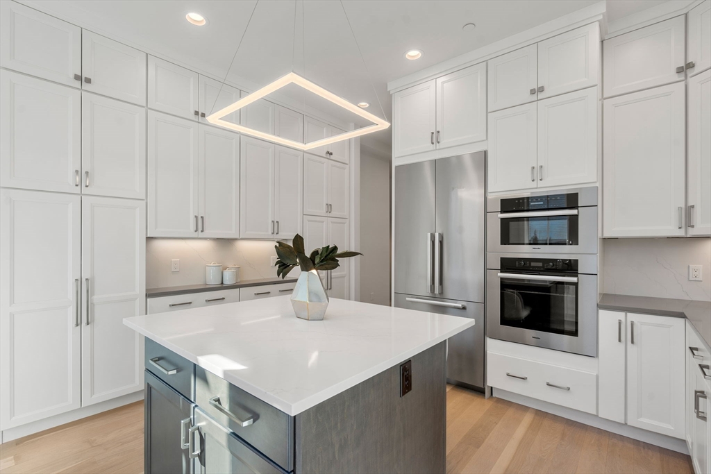 4 Knowles Street # 04