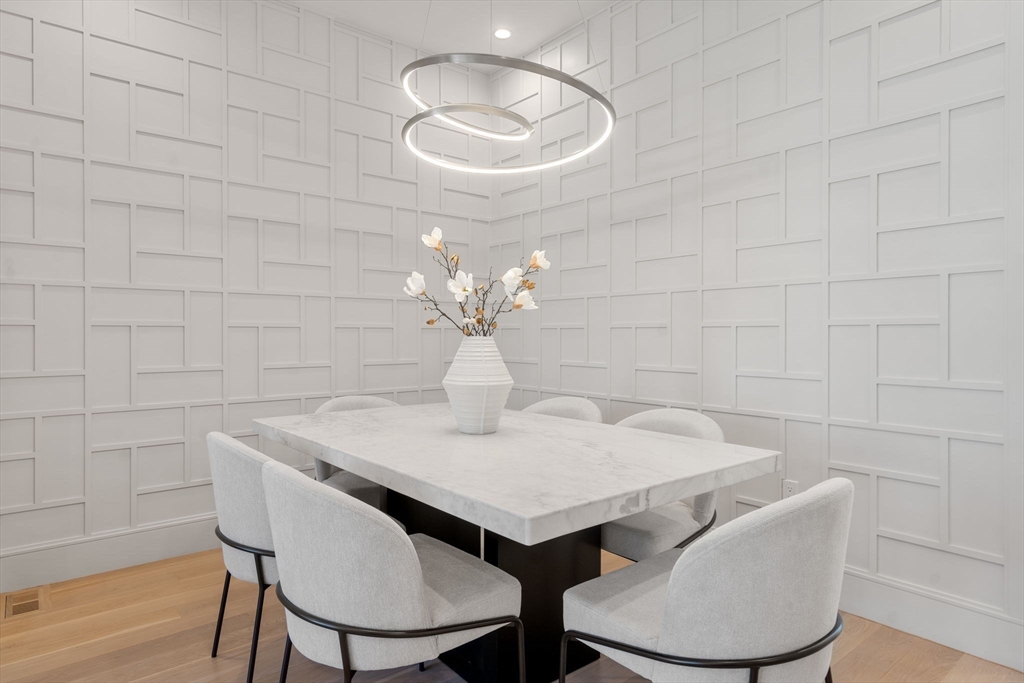 4 Knowles Street # 04