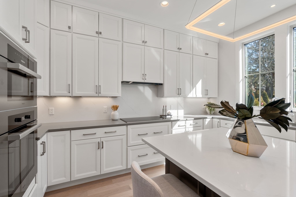 4 Knowles Street # 04