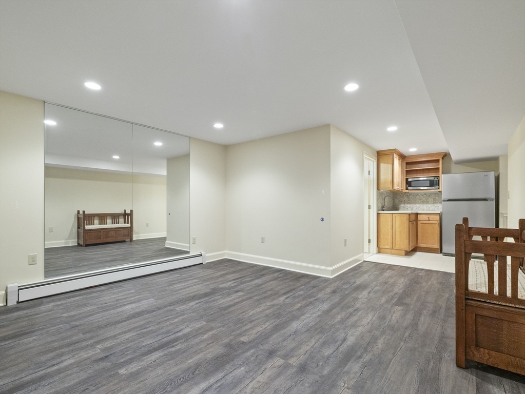 268 Grove St