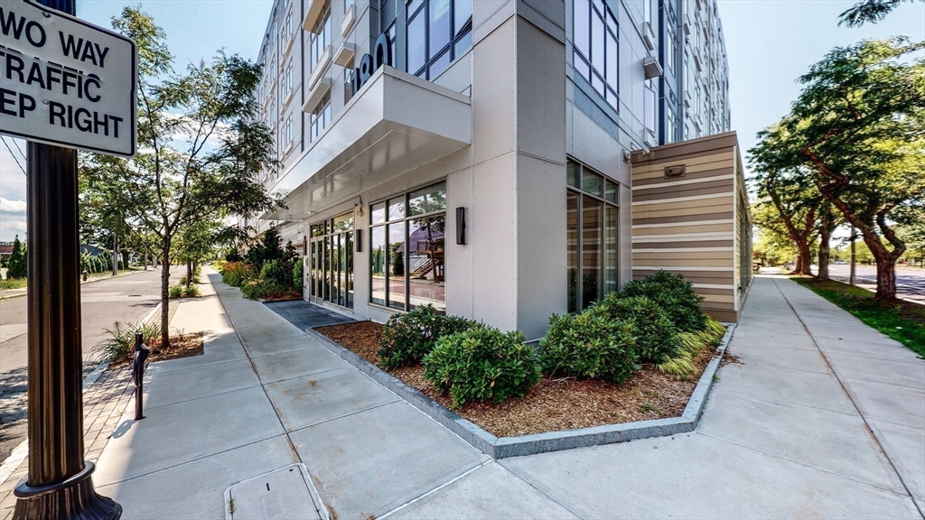 180 Telford Street # 504