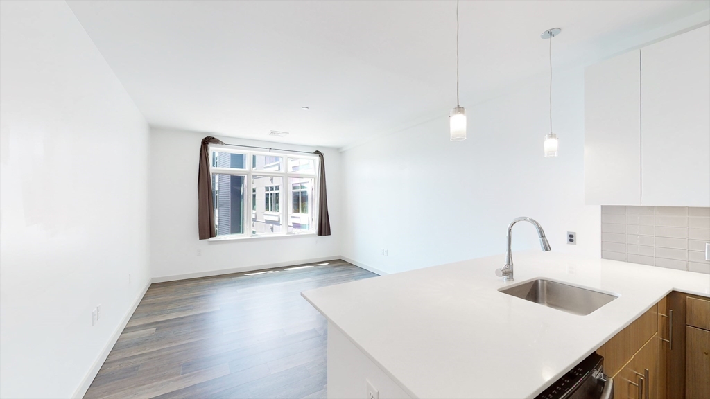 180 Telford Street # 504