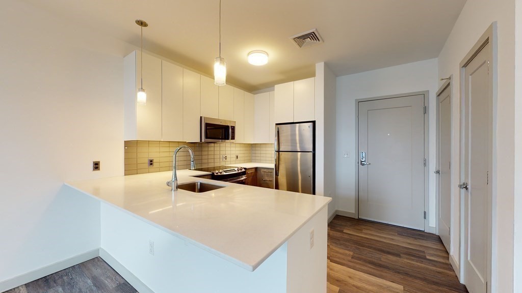 180 Telford St # 604