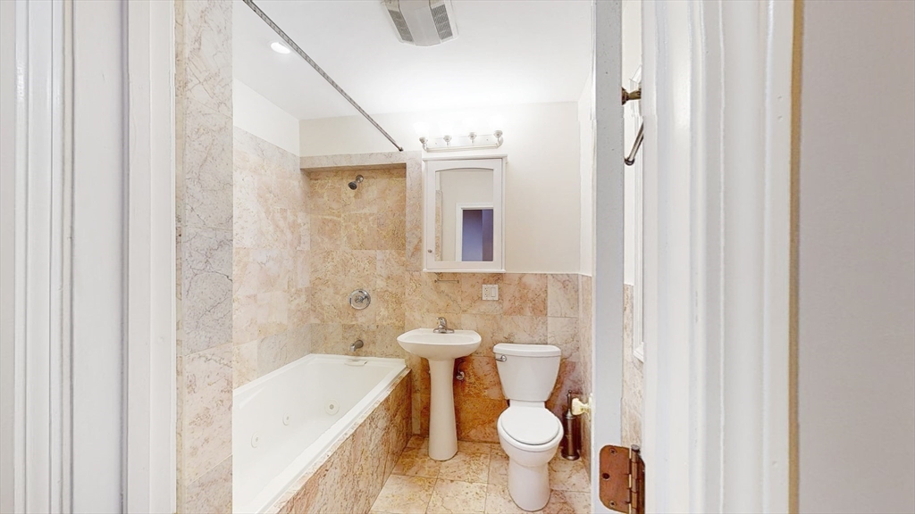 40 Batterymarch Street # 3