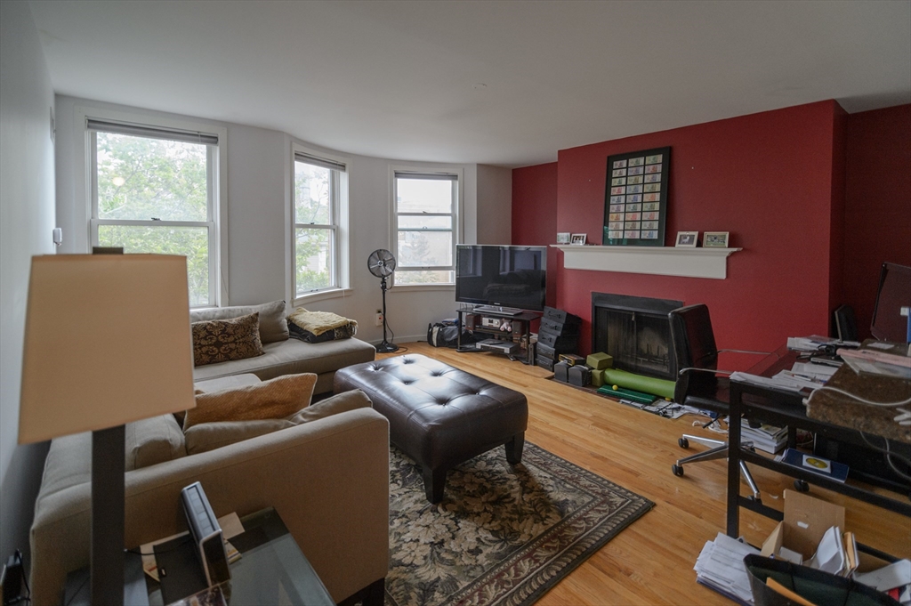 345 Harvard Street # B207