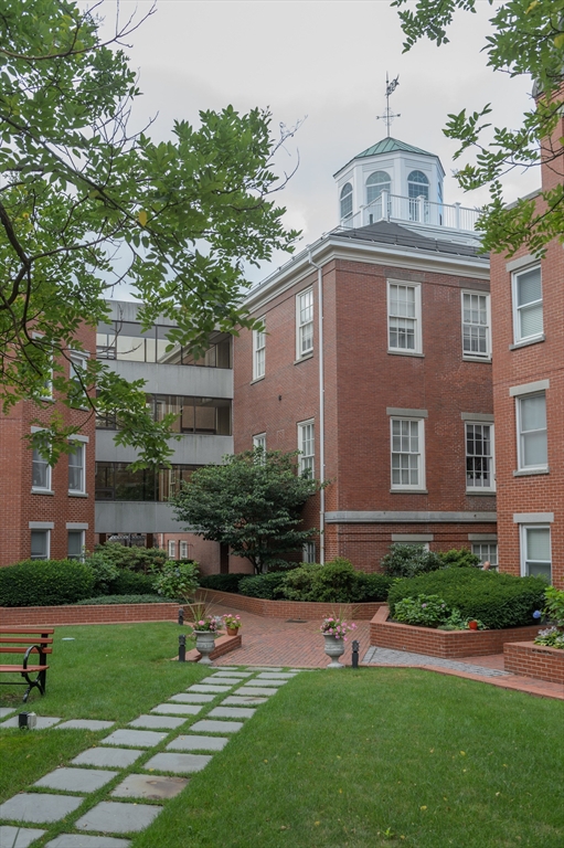 345 Harvard Street # B207