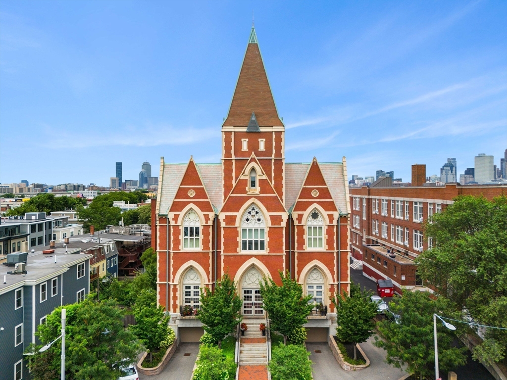 225 Dorchester St # 13