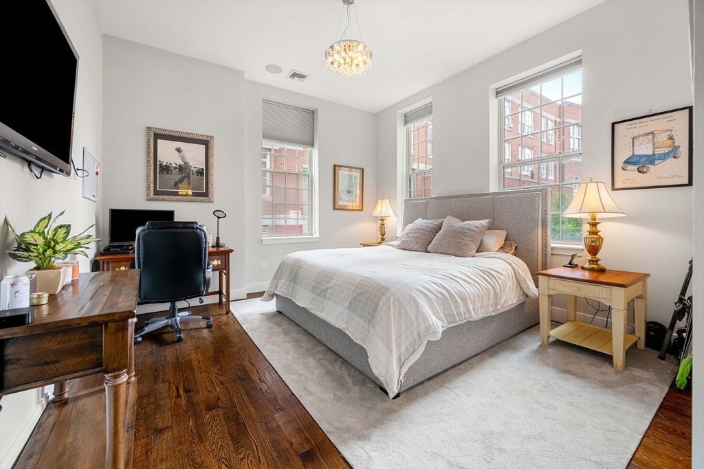 225 Dorchester St # 13