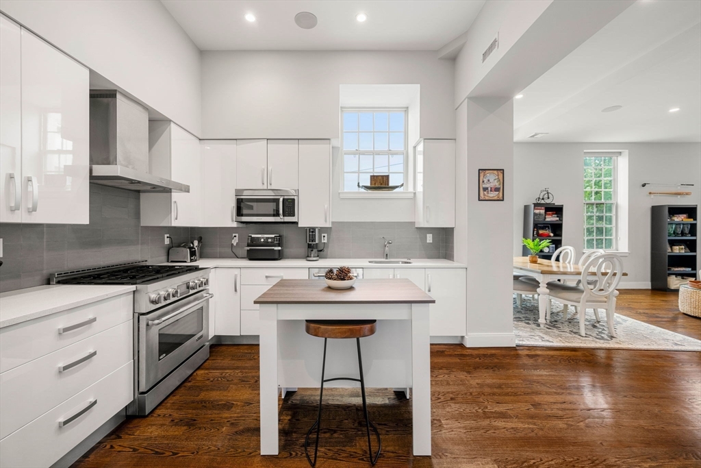 225 Dorchester St # 13