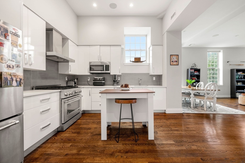 225 Dorchester St # 13