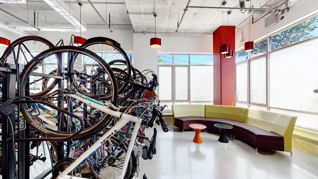 180 Telford Street # 13 Unit: 3-13