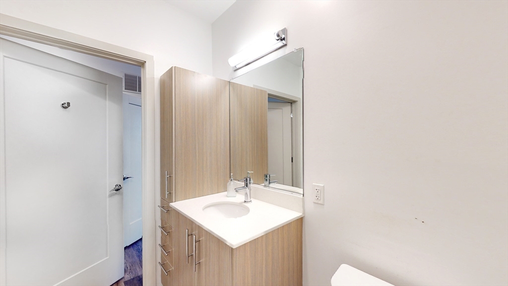 180 Telford Street # 13 Unit: 3-13