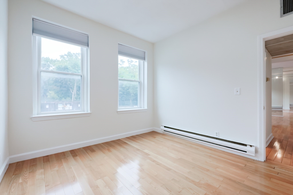 1415 Commonwealth Ave # 203