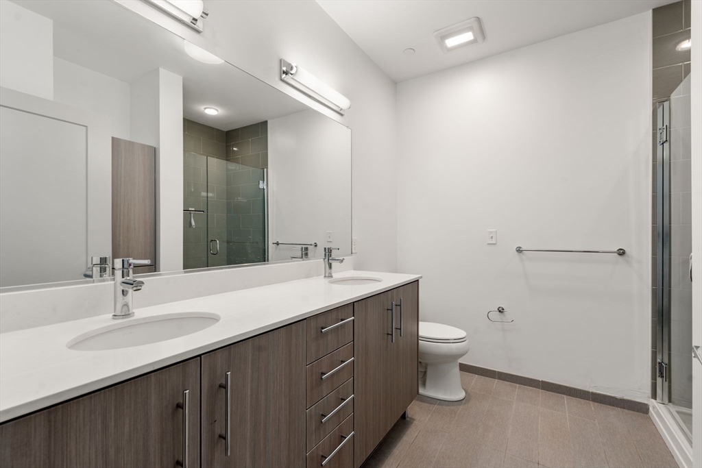 180 Telford Street # 417