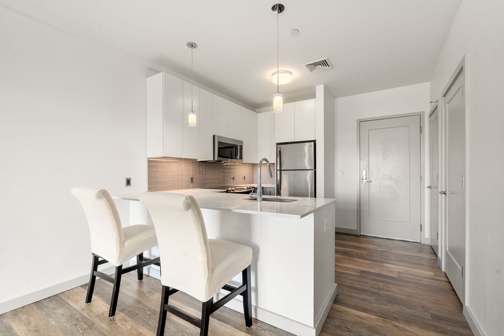 180 Telford Street # 417