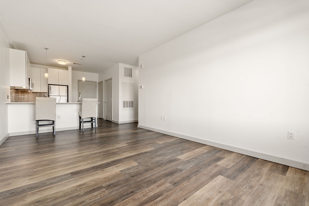 180 Telford Street # 417