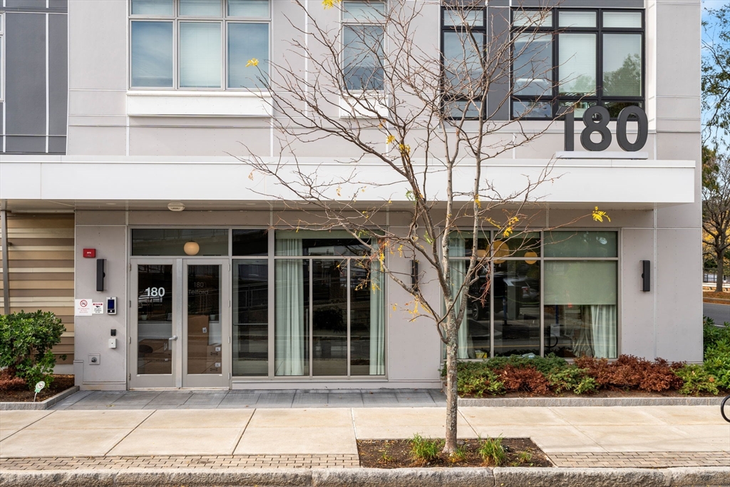 180 Telford Street # 417