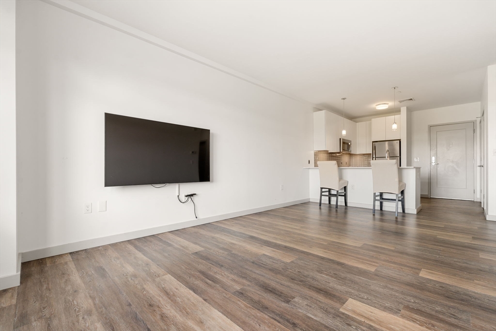 180 Telford Street # 417