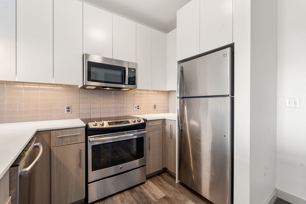 180 Telford Street # 417