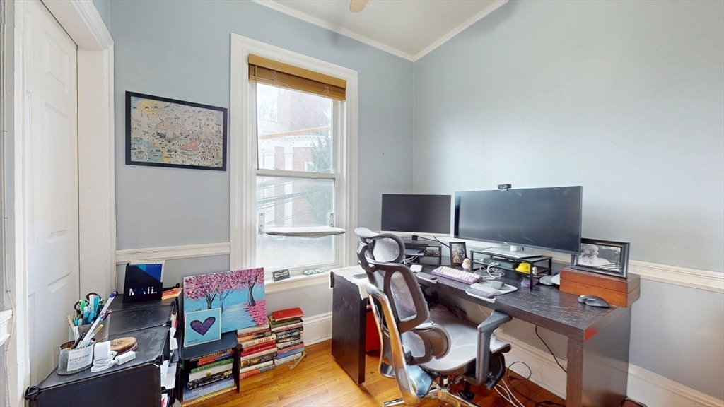 96 Seaverns Ave # 2