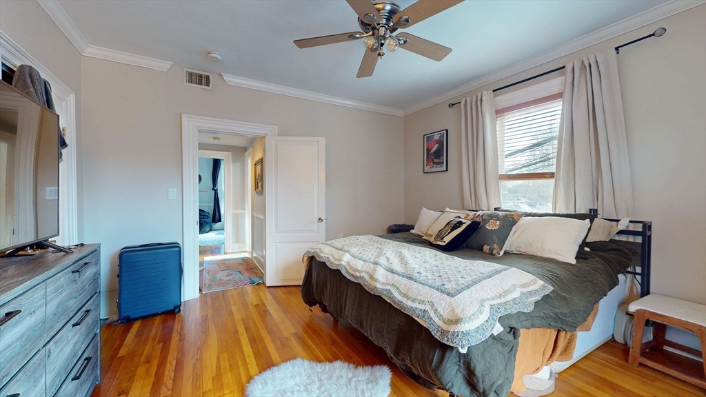 96 Seaverns Ave # 2