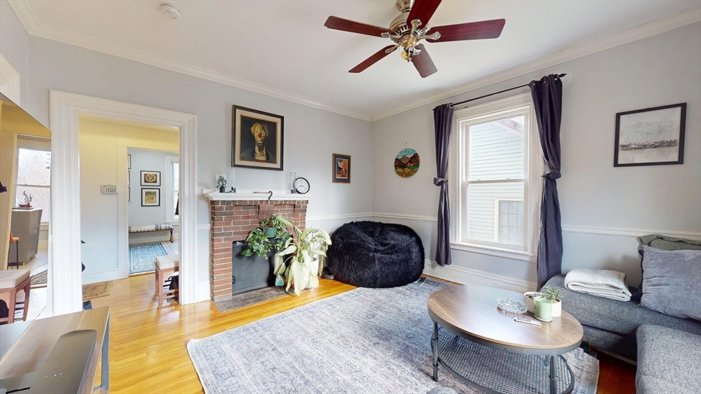 96 Seaverns Ave # 2