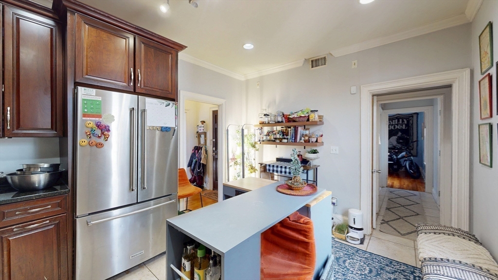 96 Seaverns Ave # 2
