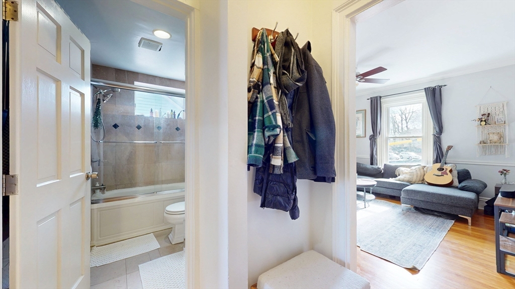 96 Seaverns Ave # 2