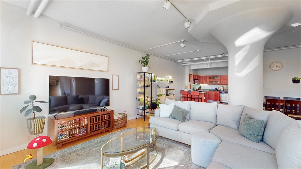 210 South Street # 4 Unit: 3-4