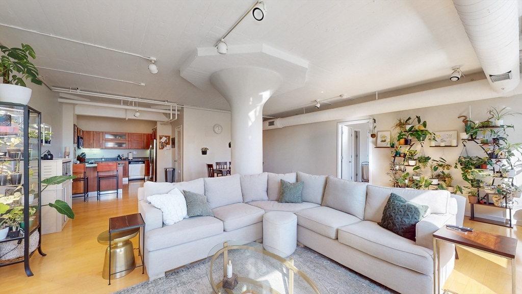 210 South Street # 4 Unit: 3-4