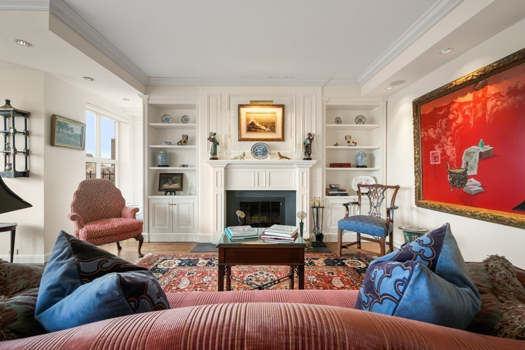 300 Boylston Street # 1206