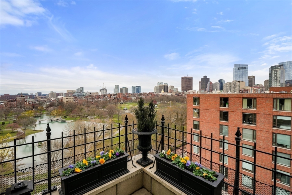 300 Boylston Street # 1206